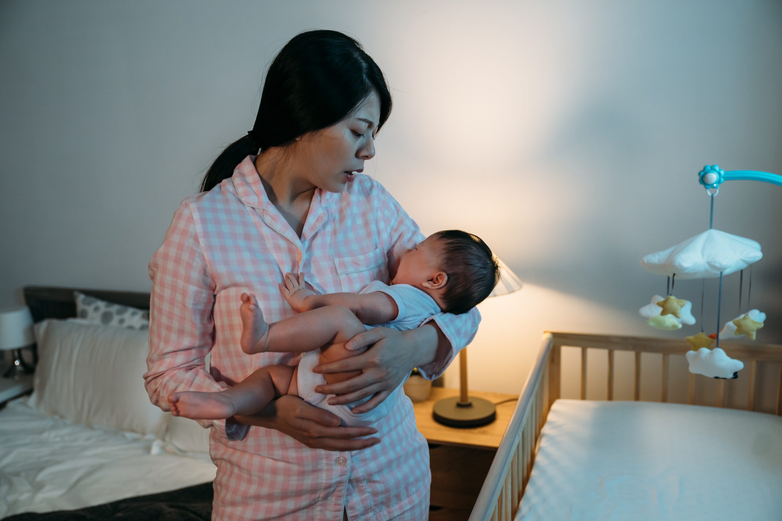 Cólicos nocturnos: Cómo ayudar a tu bebé a dormir mejor